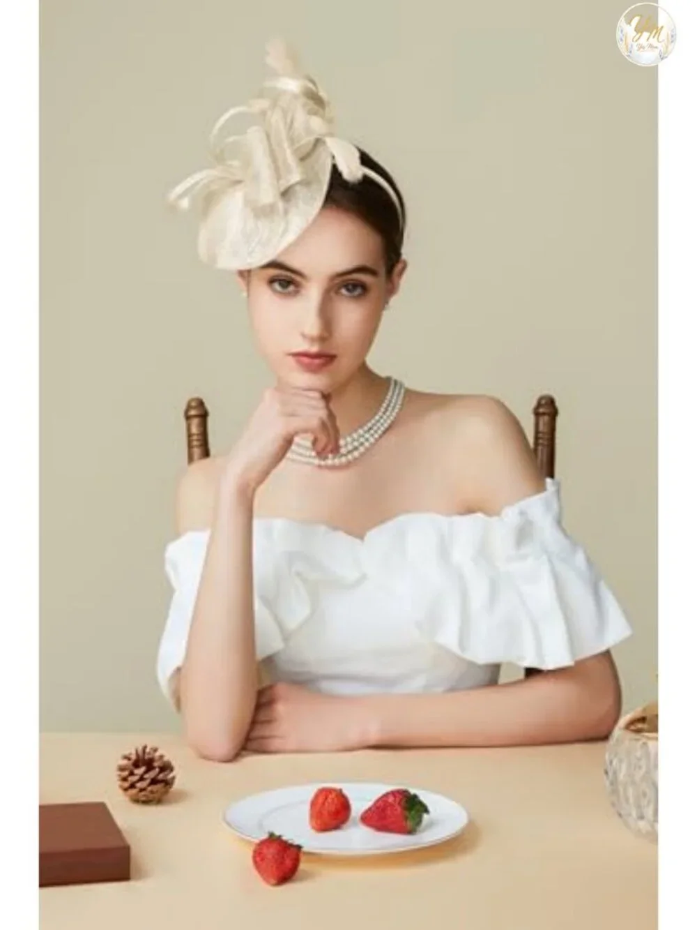 Women's Derby Fascinator Hat with Bow & Feathers, Wedding Tea Party Headpiece